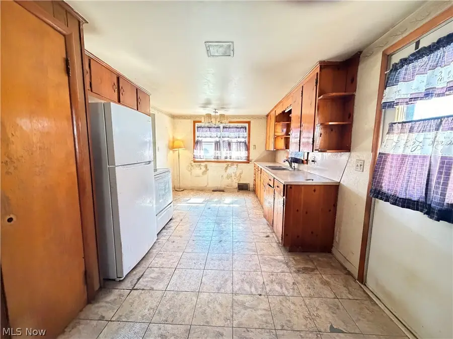 712 Mcdaniel Avenue, Minerva, OH 44657 - #3