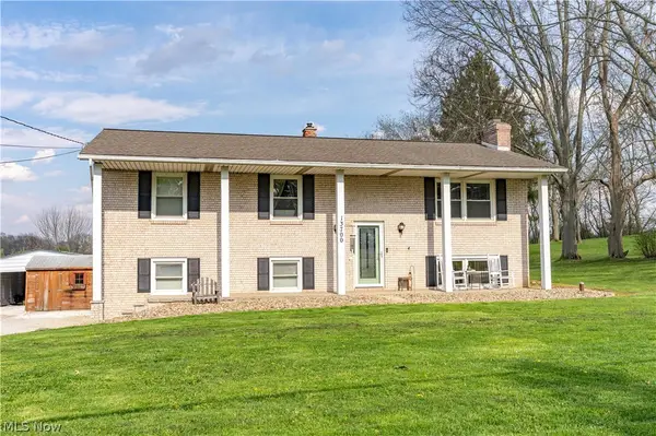 13700 Market N Avenue, Hartville, OH 44632