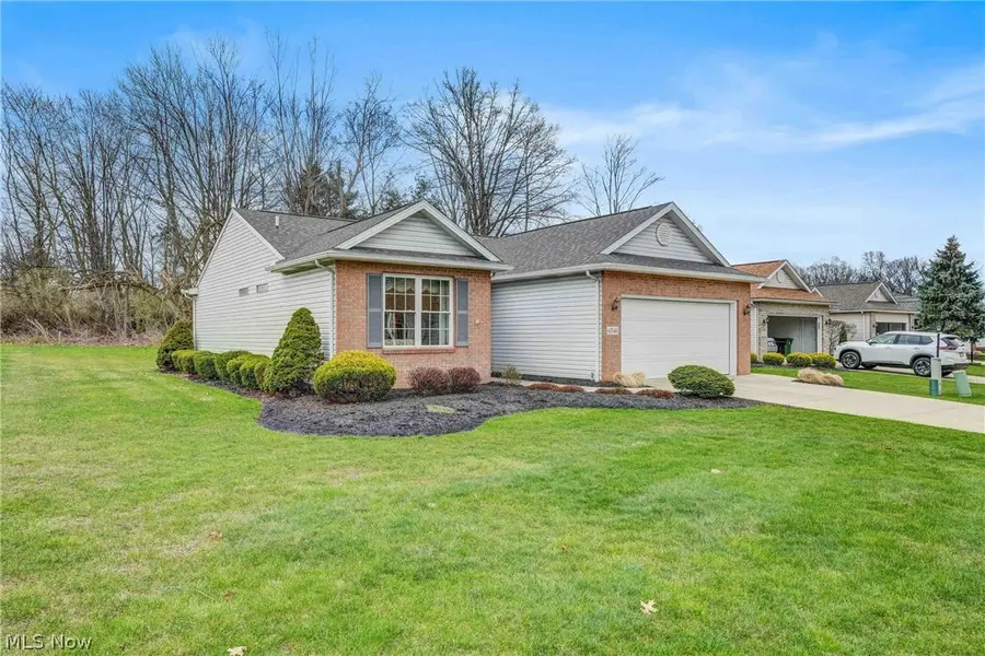 6041 Creekside Drive, Parma Heights, OH 44130 - #2