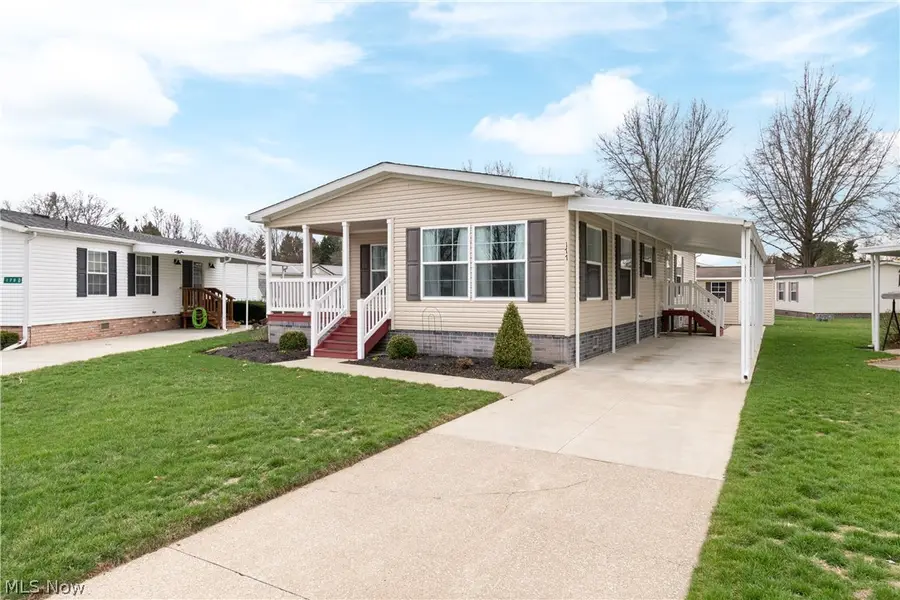 177 D Sw Street, Navarre, OH 44662 - #2