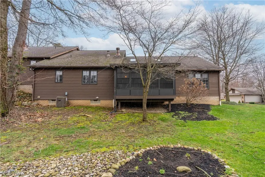 4856 Tree Line Nw Circle, North Canton, OH 44720 - #3