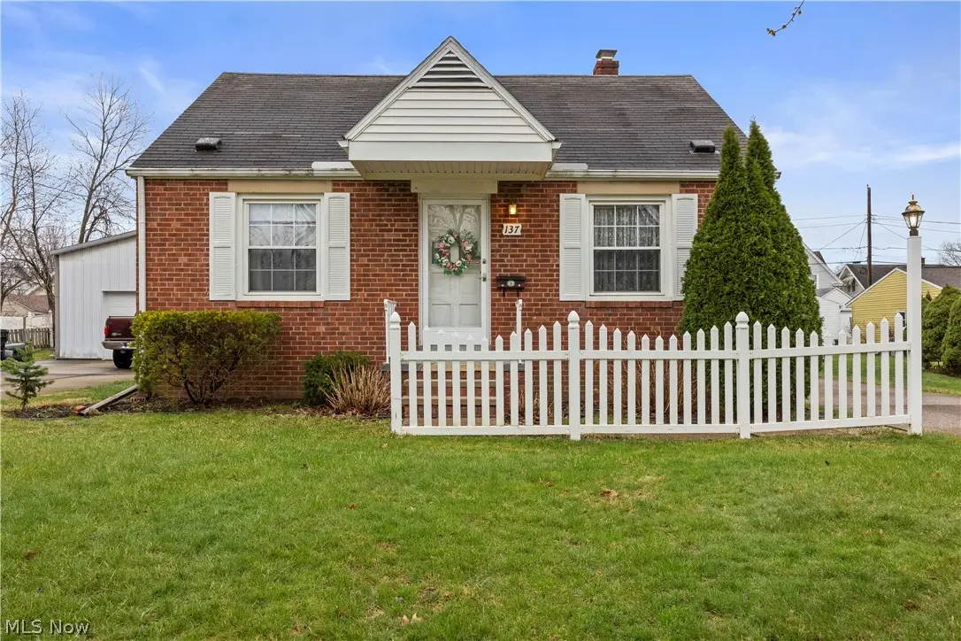 137 Lafayette Street, Elyria, OH 44035 - #1