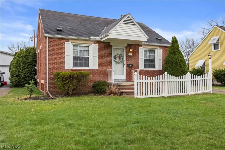 137 Lafayette Street, Elyria, OH 44035 - #2