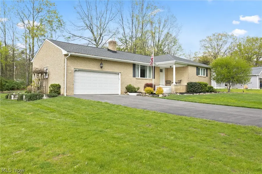 6987 White Oak Drive, Hubbard, OH 44425 - #3