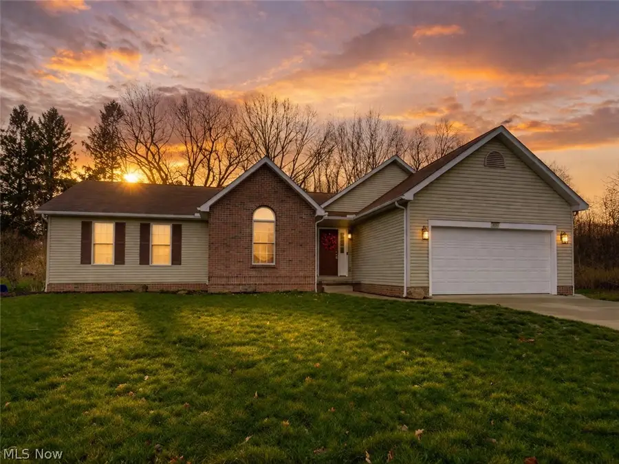 1481 Brookridge Avenue, Louisville, OH 44641 - #2