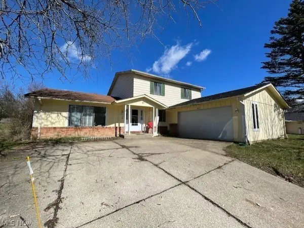 97 Chelmsford Drive, Aurora, OH 44202