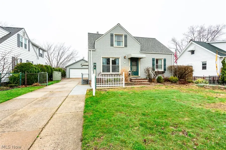 28855 Hazel Avenue, Wickliffe, OH 44092 - #3