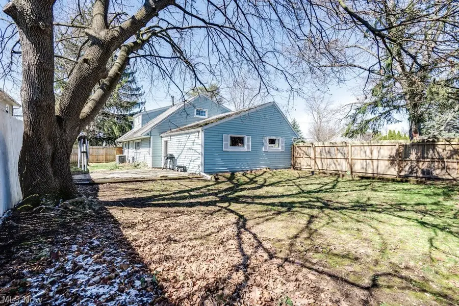 22 Van Doren Drive, Cuyahoga Falls, OH 44221 - #3