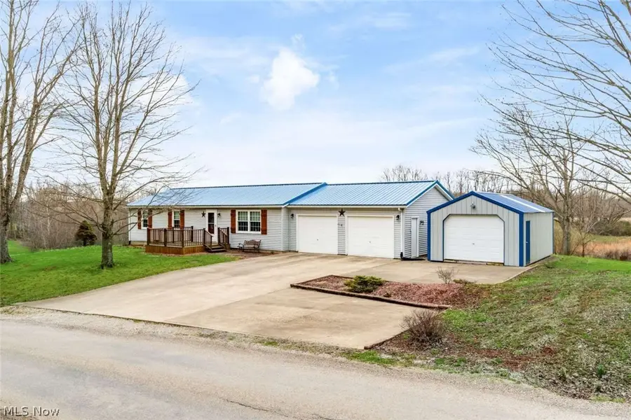 3147 Township 126 Ne Road, New Lexington, OH 43764 - #2