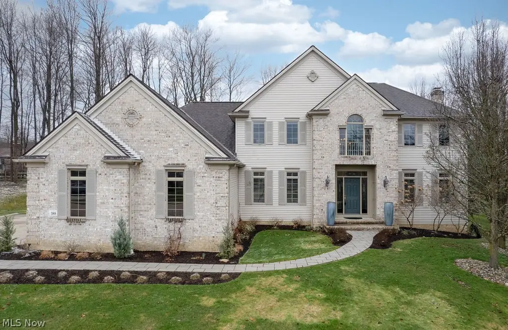 388 W Saint Andrews Drive, Highland Heights, OH 44143 - #1