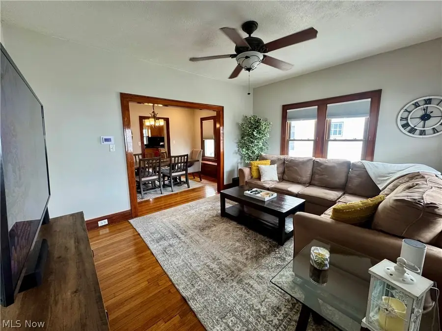 10606 Langton Avenue, Garfield Heights, OH 44125 - #3