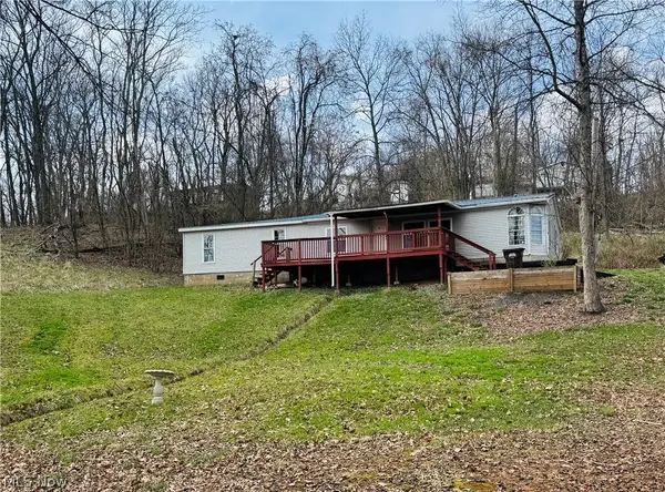 2510 Parkview Drive, Belpre, OH 45714