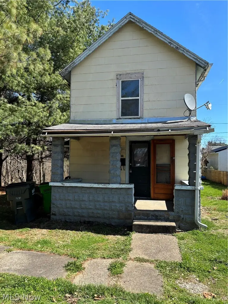 422 N 12th Street, Coshocton, OH 43812 - #1