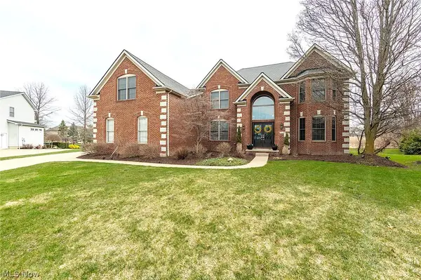 20208 E Donegal Lane, Strongsville, OH 44149