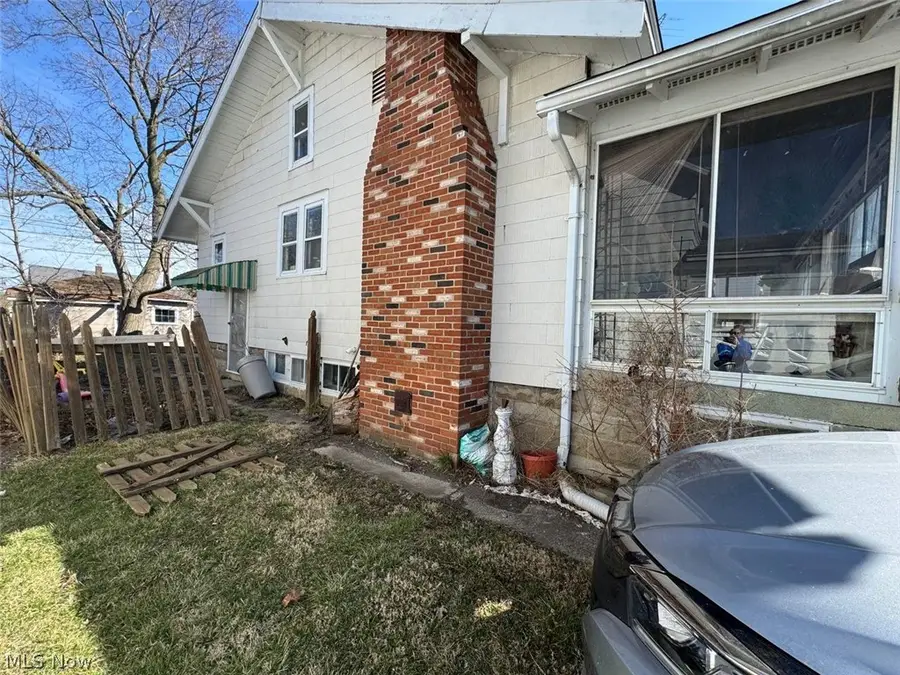 429 E 7th Street, Port Clinton, OH 43452 - #2