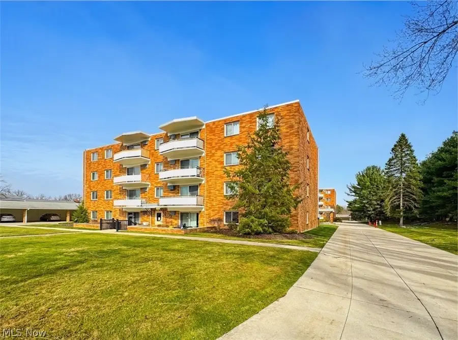 521 Tollis #396, Broadview Heights, OH 44147 - #2