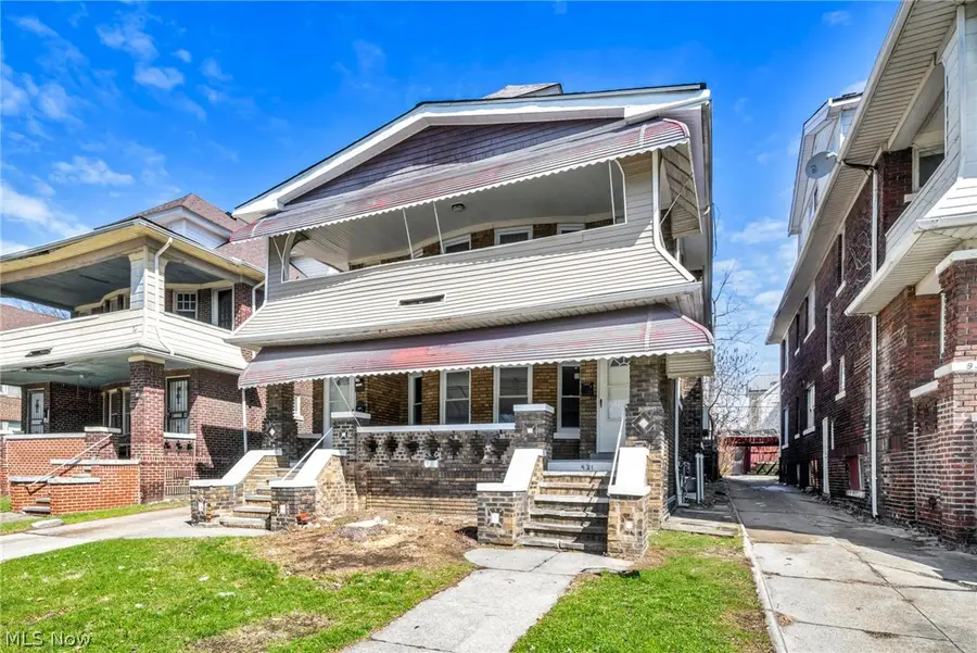 929 Thornhill Drive, Cleveland, OH 44108 - #2