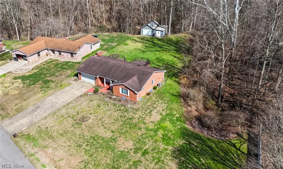 206 Ellsworth Drive, Marietta, OH 45750 - #3