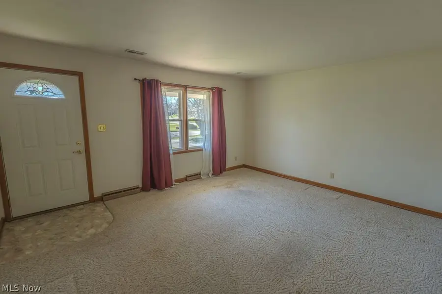 143 Riverview Drive, Marietta, OH 45750 - #3