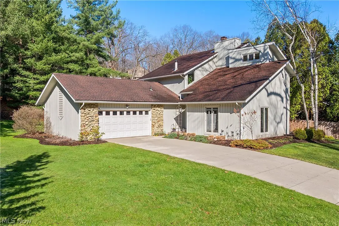 960 Poulsen Drive, Akron, OH 44313 - #1