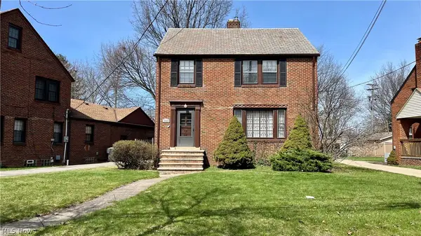 3965 Monticello Boulevard, Cleveland Heights, OH 44121