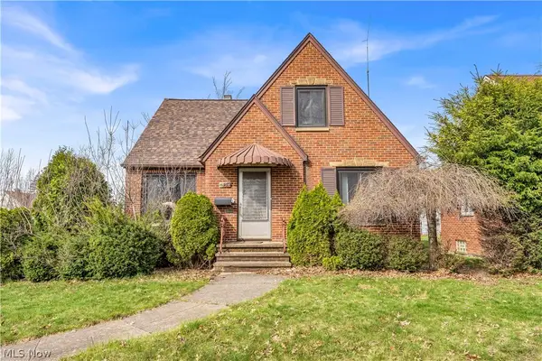 6494 S Canterbury Road, Parma, OH 44129