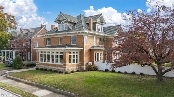 1358 Market Street, Parkersburg, WV 26101