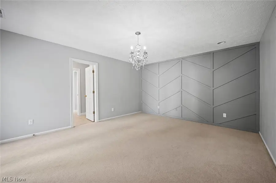 889 Lynnhaven Lane, Akron, OH 44313 - #3