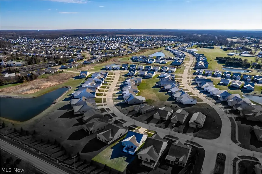 157 Kensington Way, Elyria, OH 44035 - #3