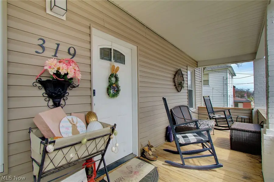 319 W Oxford Street, Alliance, OH 44601 - #3