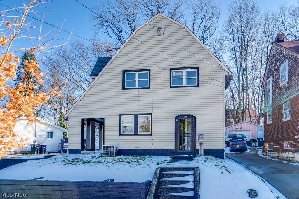561 Melrose Street, Akron, OH 44305 - #1