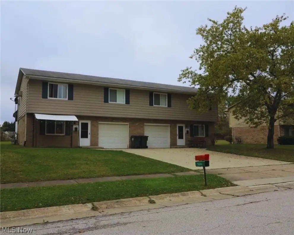 4706-4710 Maple Spur Drive, Stow, OH 44224 - #1