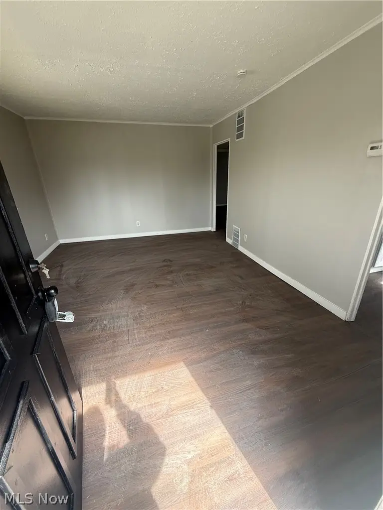 13613 Beachwood Avenue, Cleveland, OH 44105 - #3