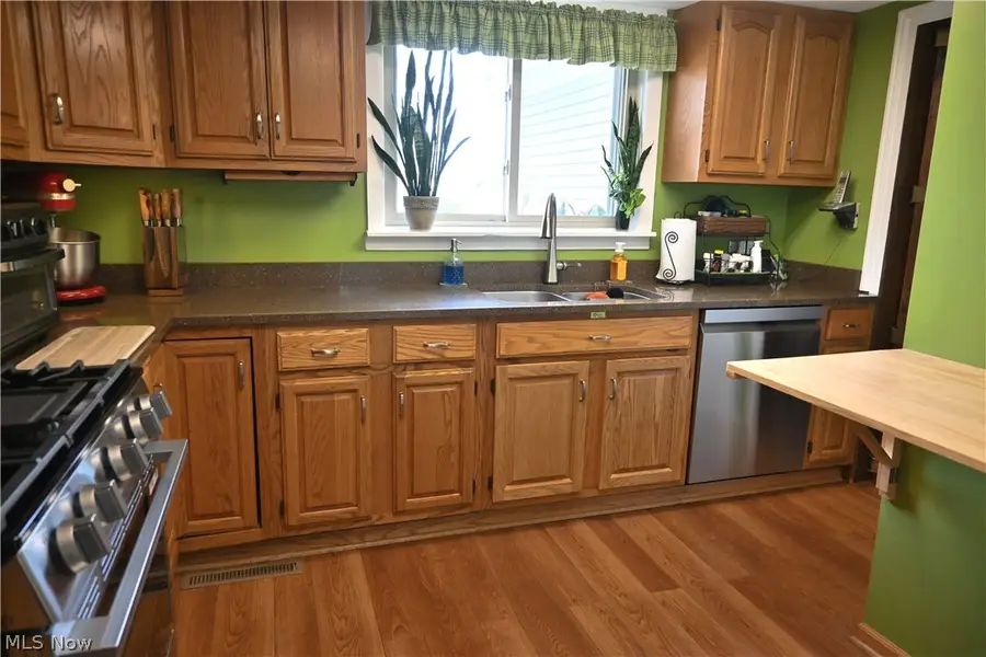 206 S Eagle Street, Geneva, OH 44041 - #3