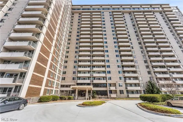 12900 Lake Avenue #320, Lakewood, OH 44107