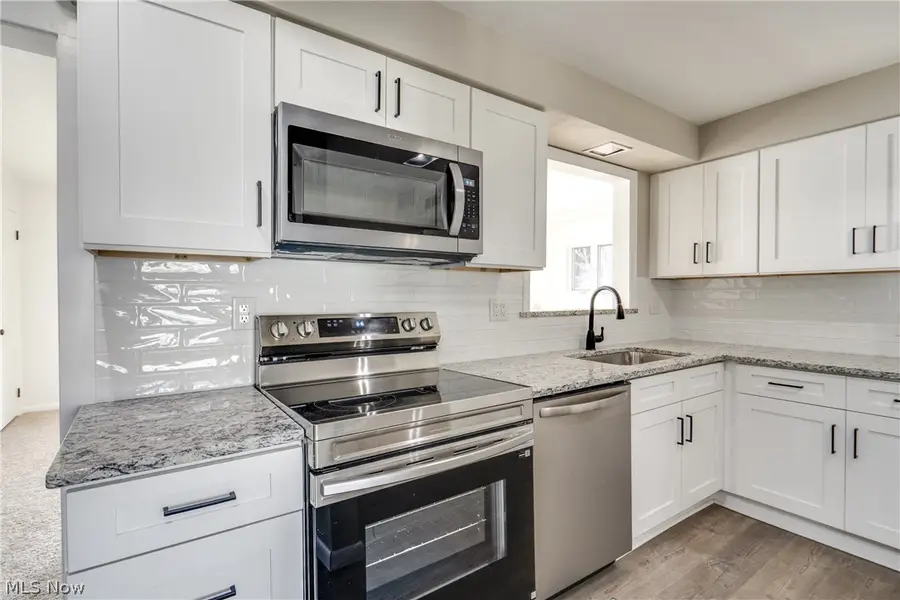 3423 W Bailey Road, Cuyahoga Falls, OH 44221 - #3