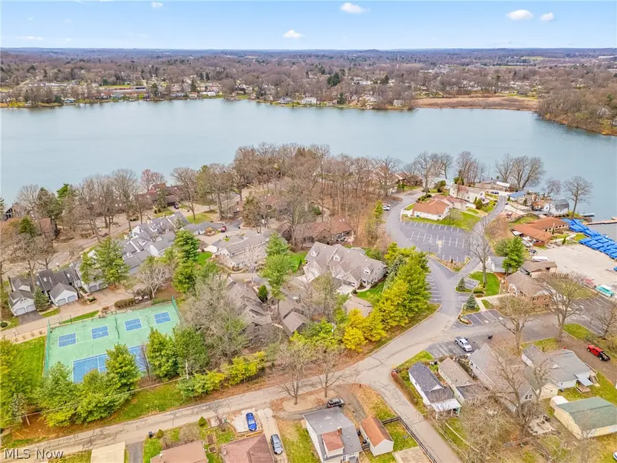 1536 Baycrest Nw Drive, Canton, OH 44708 - #2