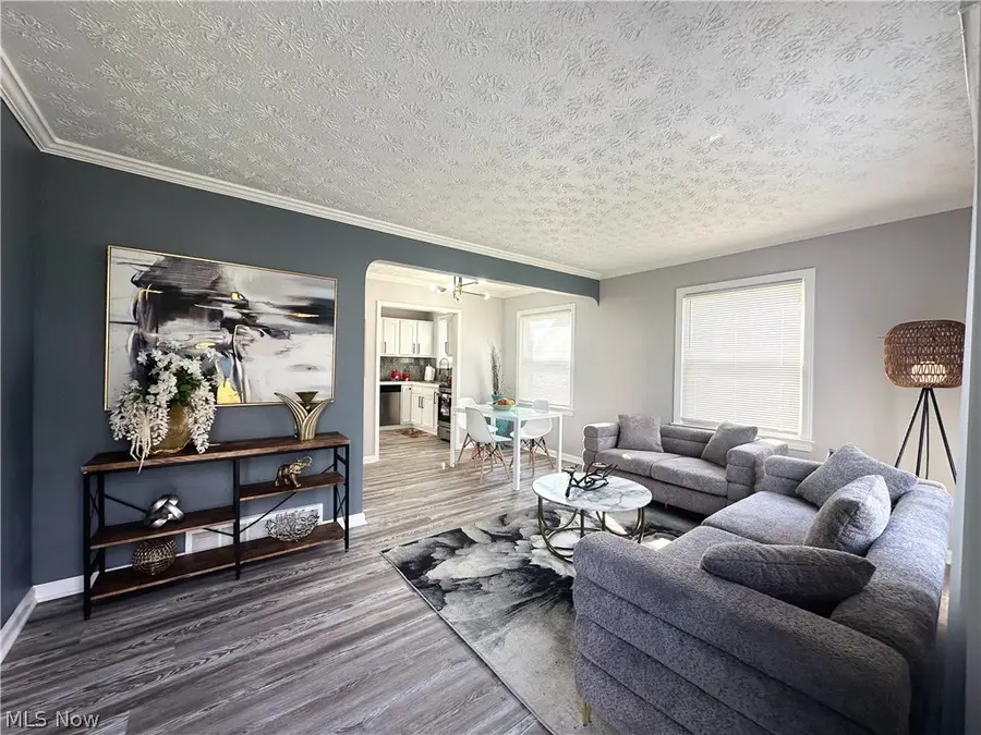 5341 Hollywood Avenue, Maple Heights, OH 44137 - #2