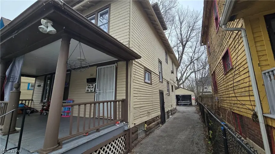 543 E 108th, Cleveland, OH 44108 - #3