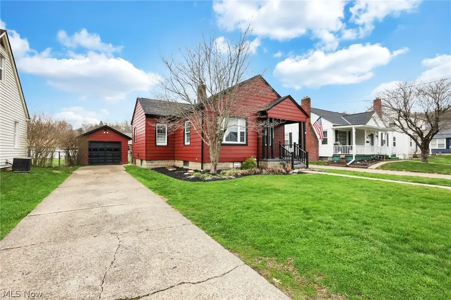 1222 Seborn Avenue, Zanesville, OH 43701 - #3