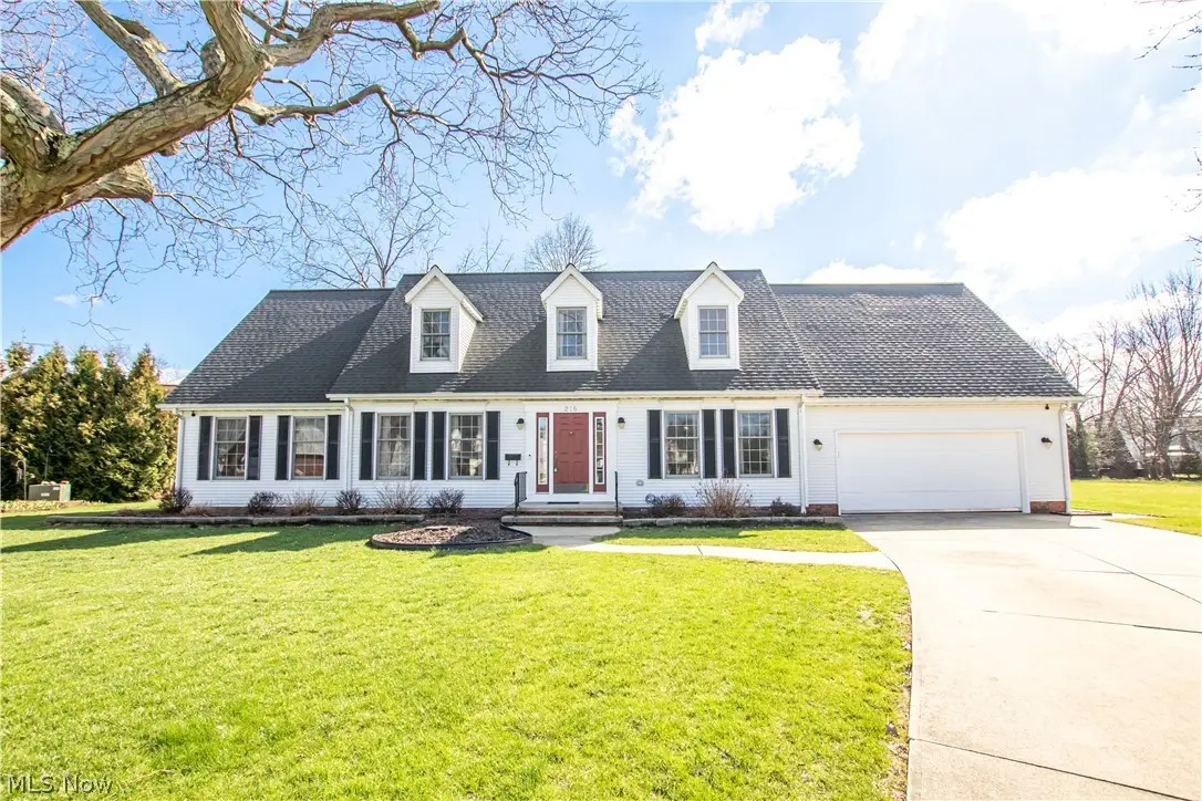 218 Wells Court, Euclid, OH 44132 - #1