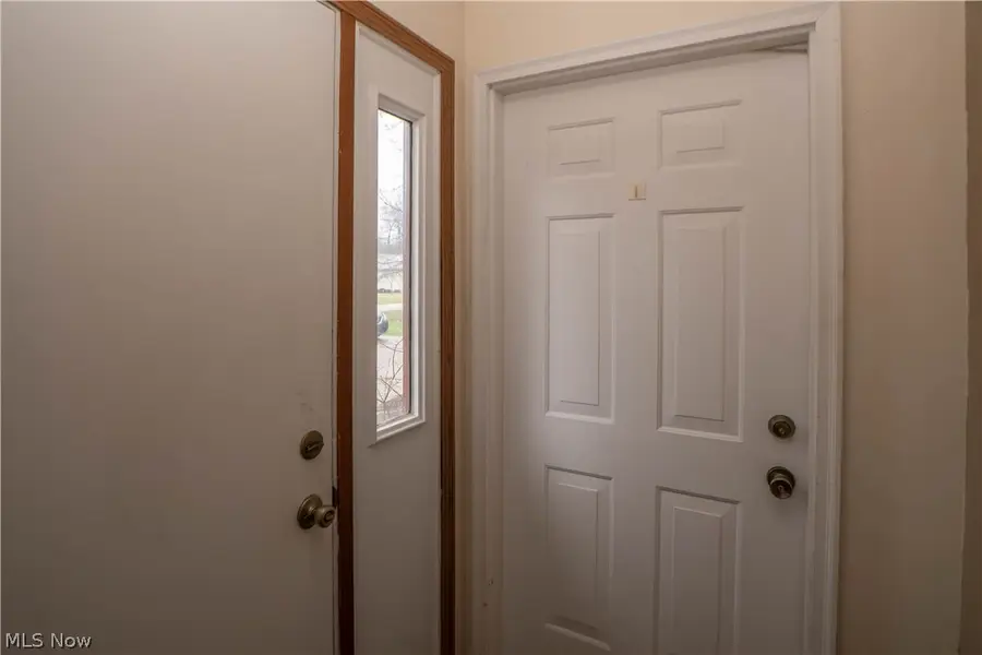 3070 Lancer Nw Street, North Canton, OH 44720 - #2