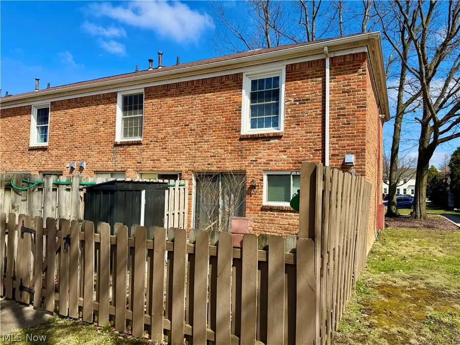 11 Trenton Square #T27, Euclid, OH 44143 - #3