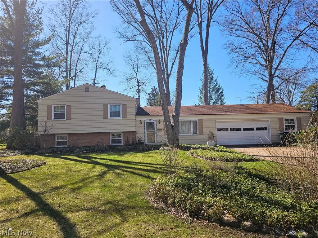 214 Cherry Lane, Avon Lake, OH 44012 - #1