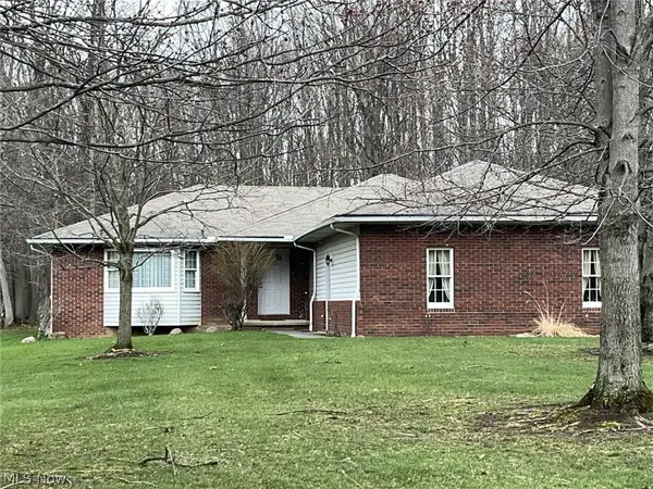 17615 Alexander Road, Walton Hills, OH 44146