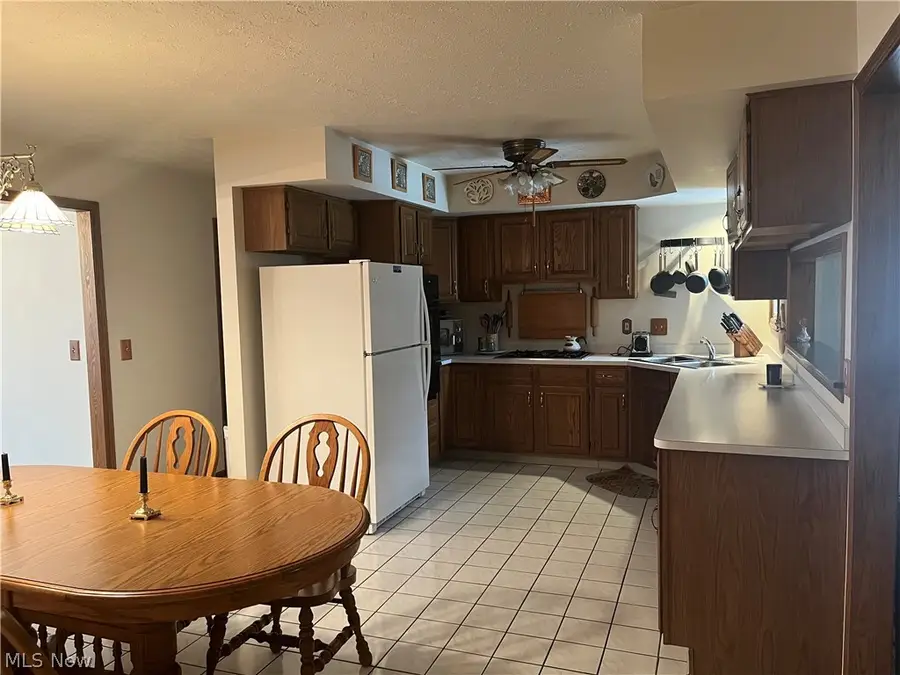 17615 Alexander Road, Walton Hills, OH 44146 - #3