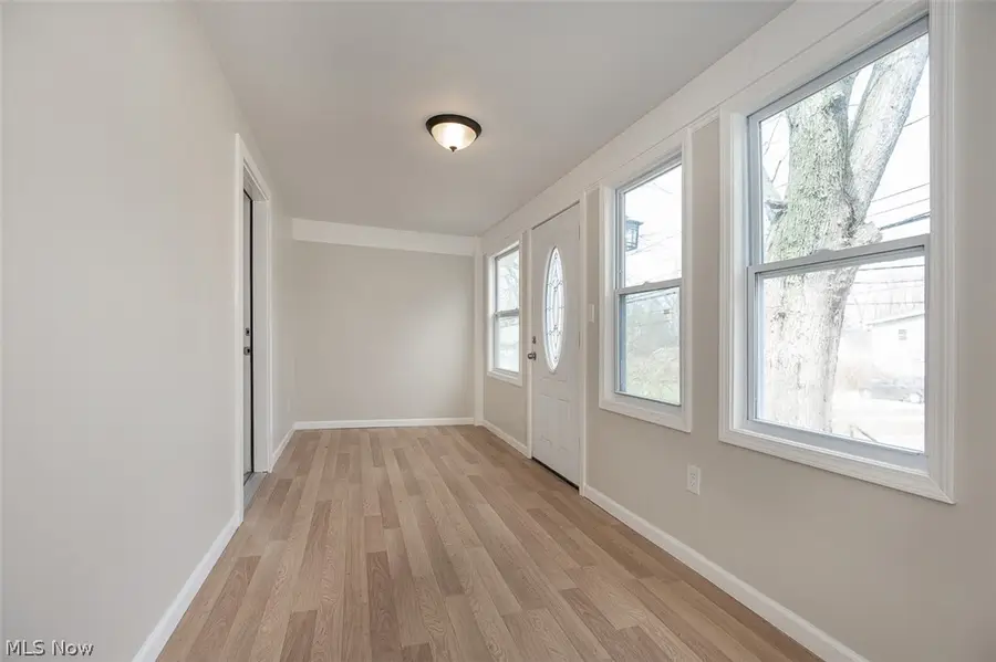 1184 Niagara Avenue, Akron, OH 44305 - #3