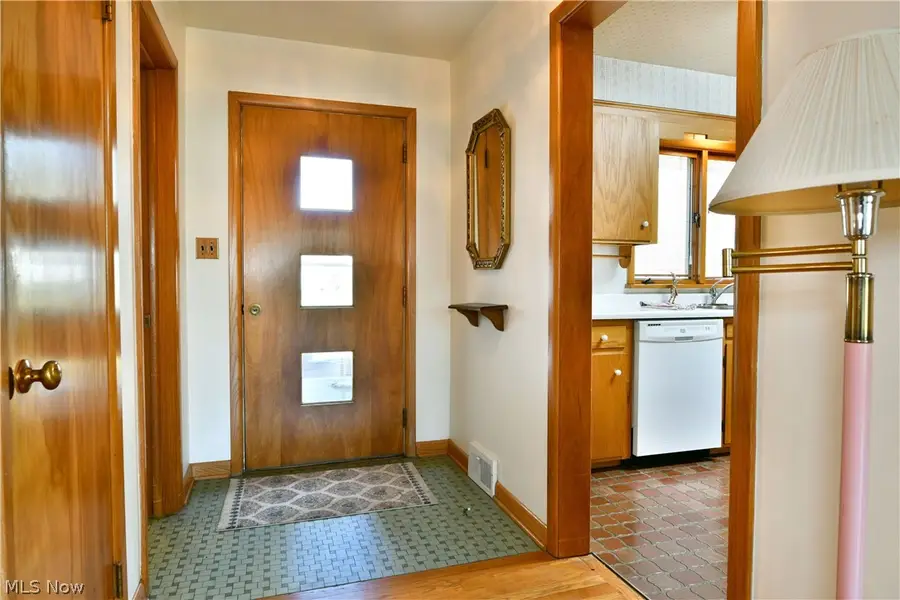 2521 Jennifer Drive, Poland, OH 44514 - #3