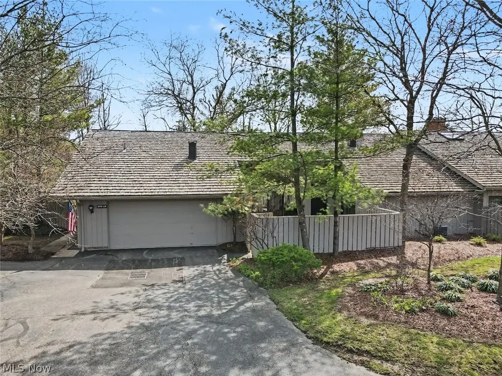 270-26 Hawthorne Drive, Aurora, OH 44202 - #1