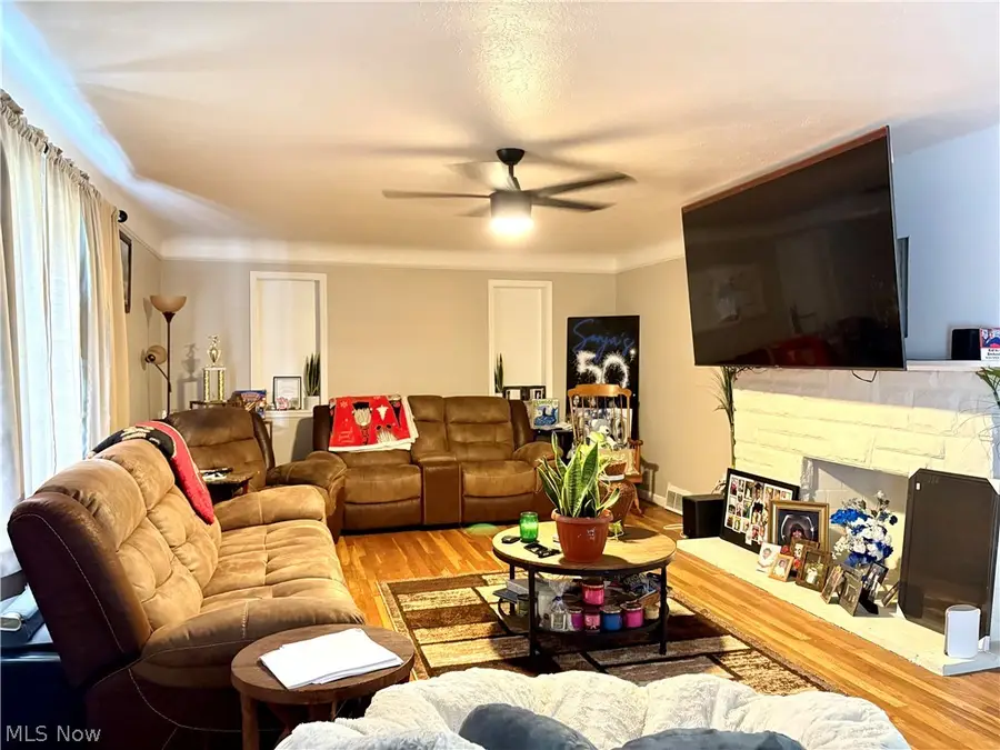 13300 Carpenter Road, Garfield Heights, OH 44125 - #2